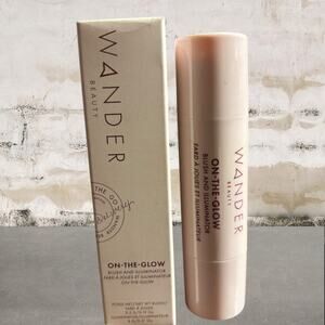 Wander Beauty On-the-Glow Blush and Illuminator Coral Rose NIB